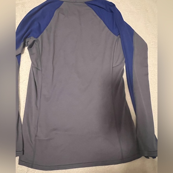 Patagonia long sleeve - Picture 3 of 5